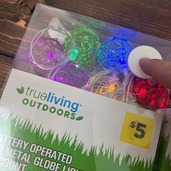 Battery operated LED string lights Metal Globe Colorful 30 light total 3 strings - Picture 4 of 8